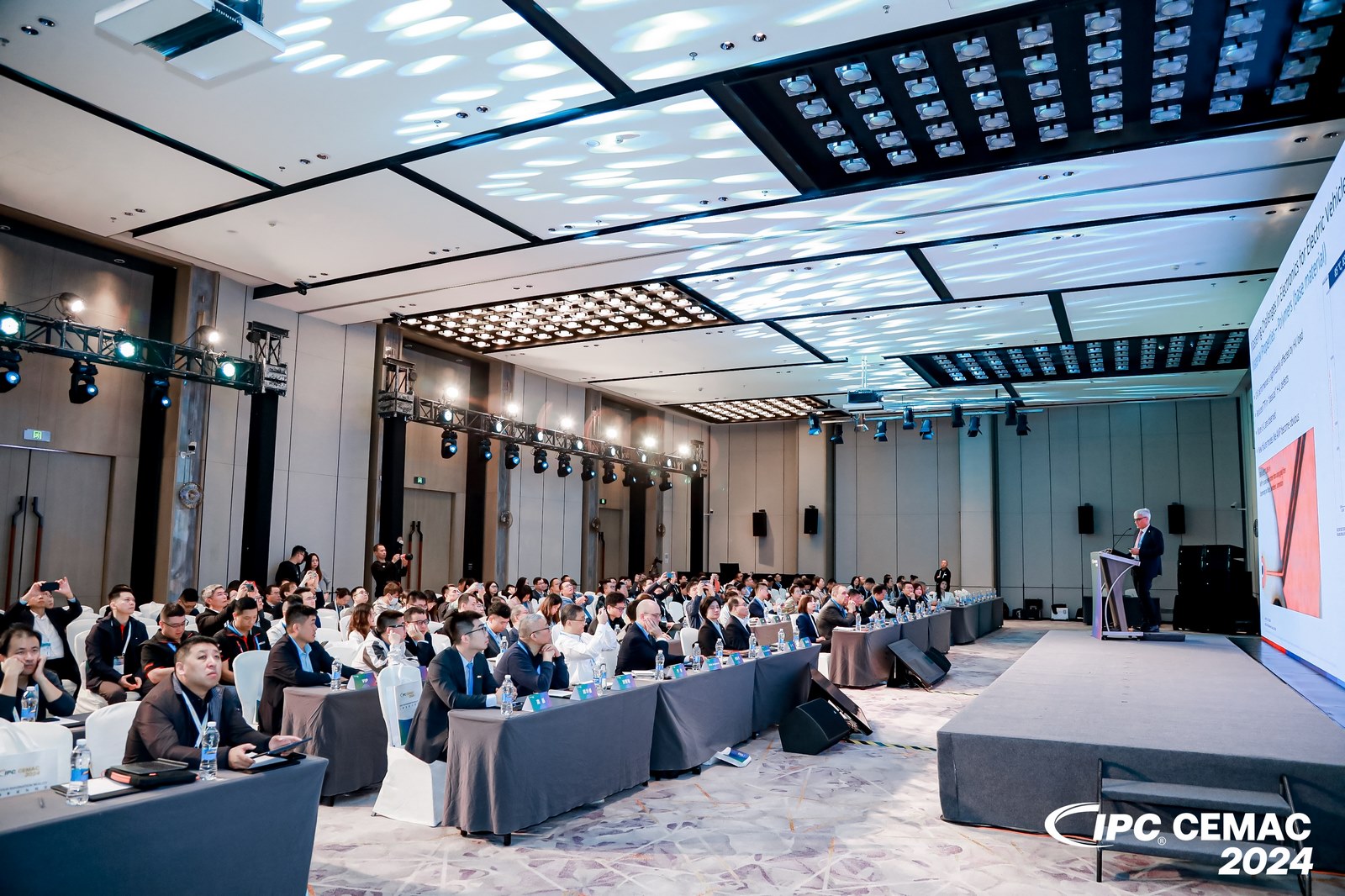 2024IPC中国电子制造年会：Leverage荣获ESG标杆企业奖，共绘可持续发展蓝图