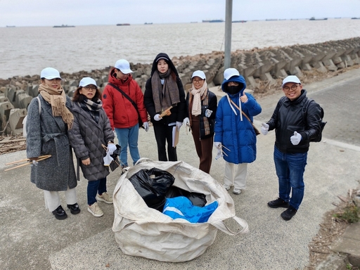 Leverage参与净滩 · 践行环保承诺 Leverage参与净滩 · 践行环保承诺